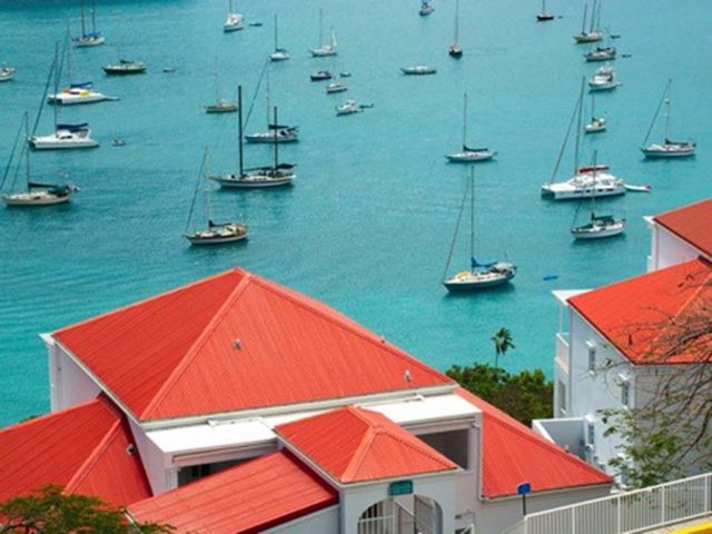 cuu van du lich mua he mot so quoc gia mo cua don du khach trong thang 6