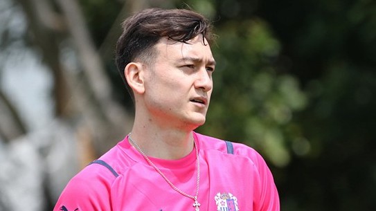 Vòng loại World Cup 2022: Đặng Văn Lâm chưa ra sân ở Cerezo Osaka, HLV Park Hang Seo lo lắng?