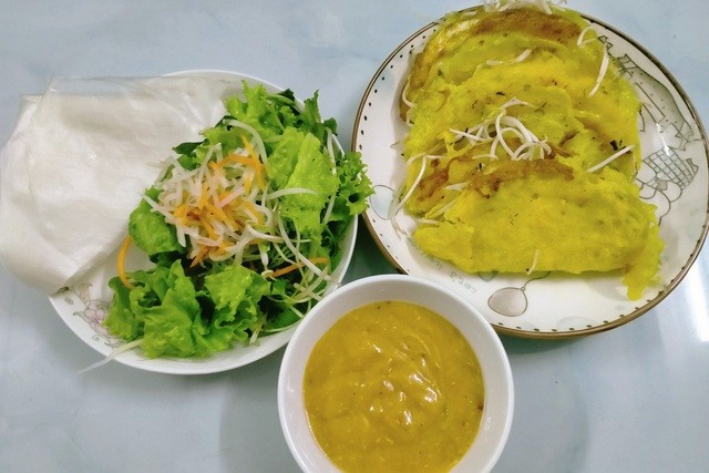 Điều gì khiến bánh xèo Đà Nẵng làm thực khách mê mẩn không quên?