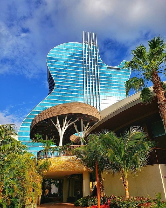 Khám phá khách sạn hình chiếc đàn guitar, nơi tổ chức Hoa hậu Hoàn vũ