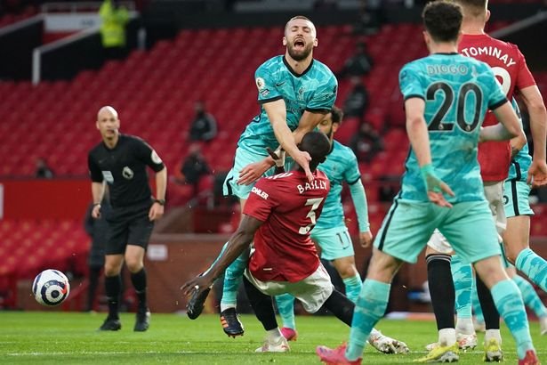 Man Utd: Chắc suất top 4 Ngoại hạng Anh; HLV Solskjaer thừa nhận cay đắng và cả đội cần vực lại sau trận thua 2 – 4 Liverpool Man Utd: Chắc suất top 4 Ngoại hạng Anh; HLV Solskjaer thừa nhận cay đắng và cả đội cần vực lại sau trận thua 2 – 4 Liverpool