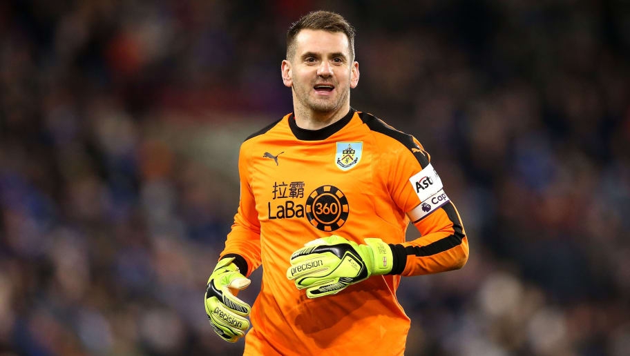 MU lên kế hoạch chiêu mộ thủ môn 36 tuổi, Tom Heaton của Aston Villa. (Nguồn: 90MIN) MU lên kế hoạch chiêu mộ thủ môn 36 tuổi, Tom Heaton của Aston Villa. (Nguồn: 90MIN)
