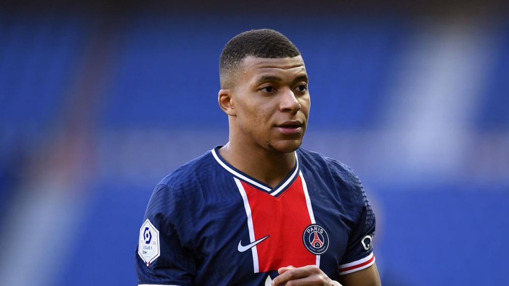 Tin chuyển nhượng cầu thủ: Mbappe được đồn đạt thở thuận với Real Madrid; Barca thuyết phục Messi ký mới; người hâm mộ ủng hộ Eden Hazard tái hợp Chel