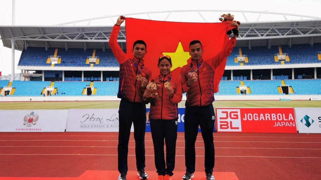 Việt Nam rực sáng SEA Games 31 với tấm HCV marathon nam lịch sử và 2 HCV đi bộ 20km