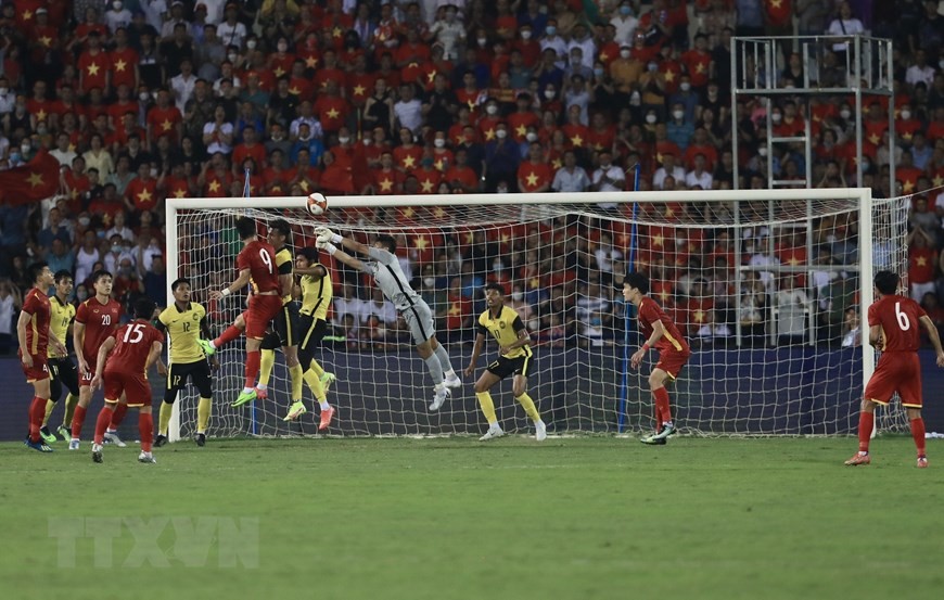 Khoảnh khắc Tiến Linh ghi bàn đưa U23 Việt Nam vào chung kết Bóng đá nam SEA Games 31