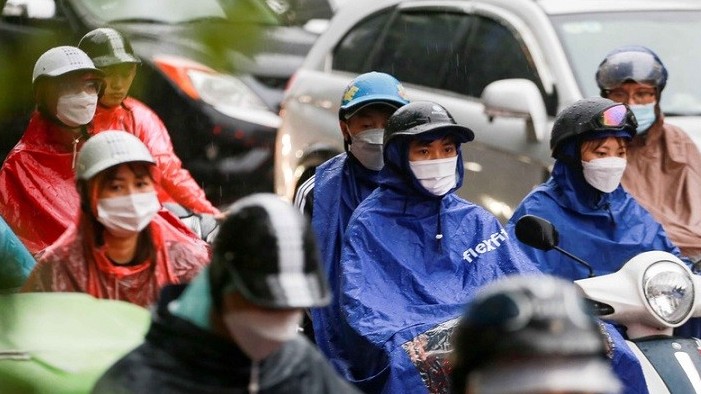 Dự báo thời tiết đêm nay và ngày mai (24-25/5): Bắc Bộ, Bắc Trung Bộ mưa to đến rất to; Tây Nguyên, Nam Bộ đêm mưa to cục bộ; Nam Trung Bộ nắng nóng