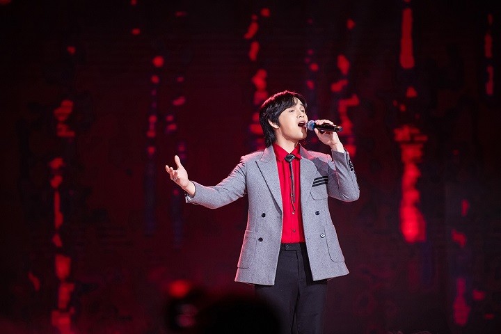 Giới nghệ sĩ xinh đẹp, tỏa sáng mừng SEA Games 31 thành công