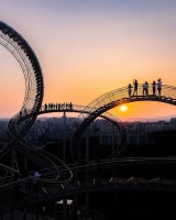 Hàn Quốc: Kiến trúc độc đáo của cầu đi bộ hình tàu lượn siêu tốc