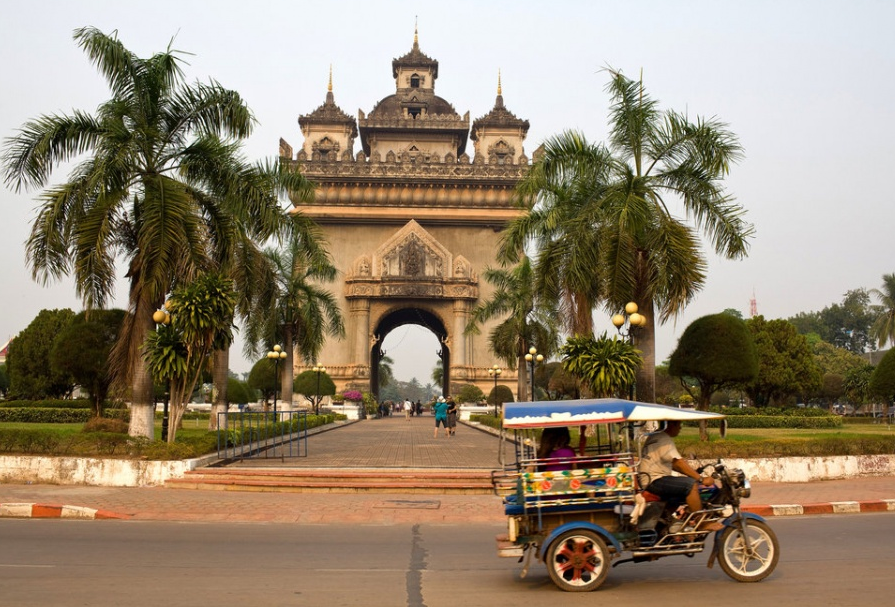 Lào khởi động tuyến cao tốc huyết mạch Vientiane - Pakxe