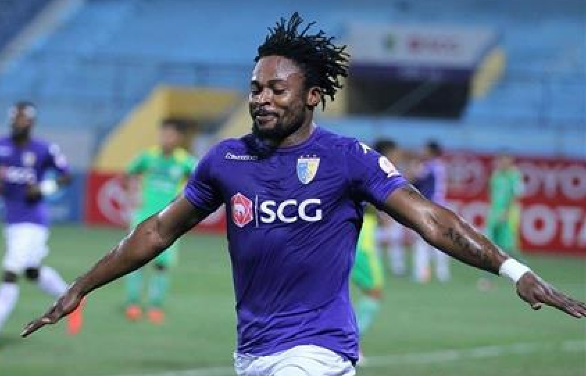 Chân sút số 1 của Hà Nội FC bị “treo giò” vì hành vi bạo lực