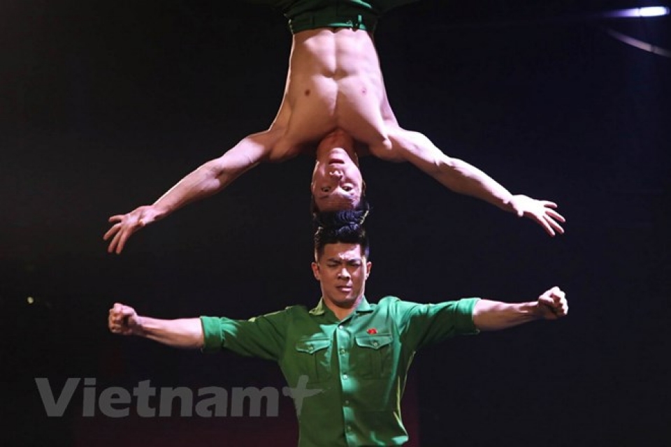 quoc co quoc nghiep toa sang tai chung ket britains got talent 2018