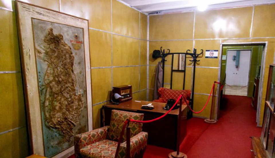 Bí mật hầm trú ẩn hơn 300 phòng trong lòng châu Âu bi mat ham tru an hon 300 phong trong long chau au