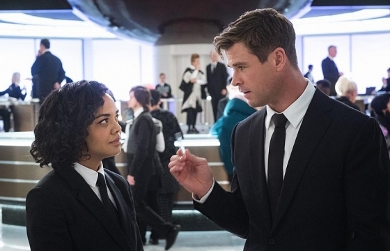 "Đặc vụ Áo đen" tiếp tục sứ mệnh giải cứu thế giới