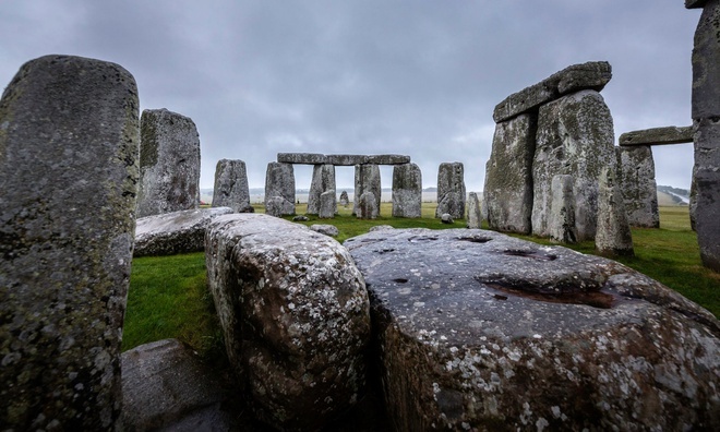 Phát hiện vòng tròn trụ đá khổng lồ gần di sản Stonehenge phat hien vong tron tru da khong lo gan di san stonehenge