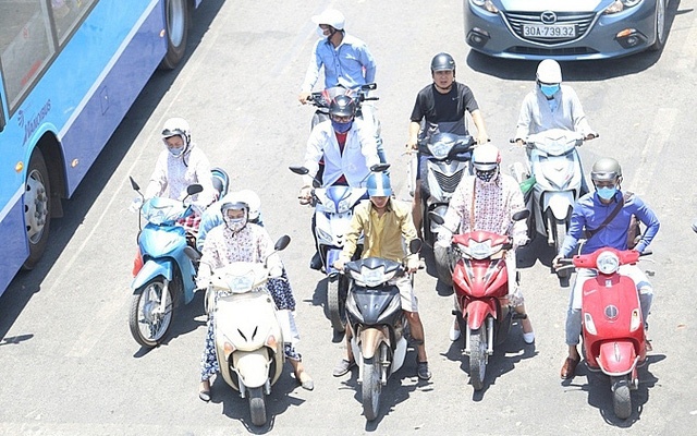 Theo dự báo thời tiết, Hà Nội liên tiếp có những ngày nắng nóng gay gắt. (Nguồn: Kênh14) 2713 nang nong gay gat 0836 15886511569881215046710 crop 15886511660191747904731