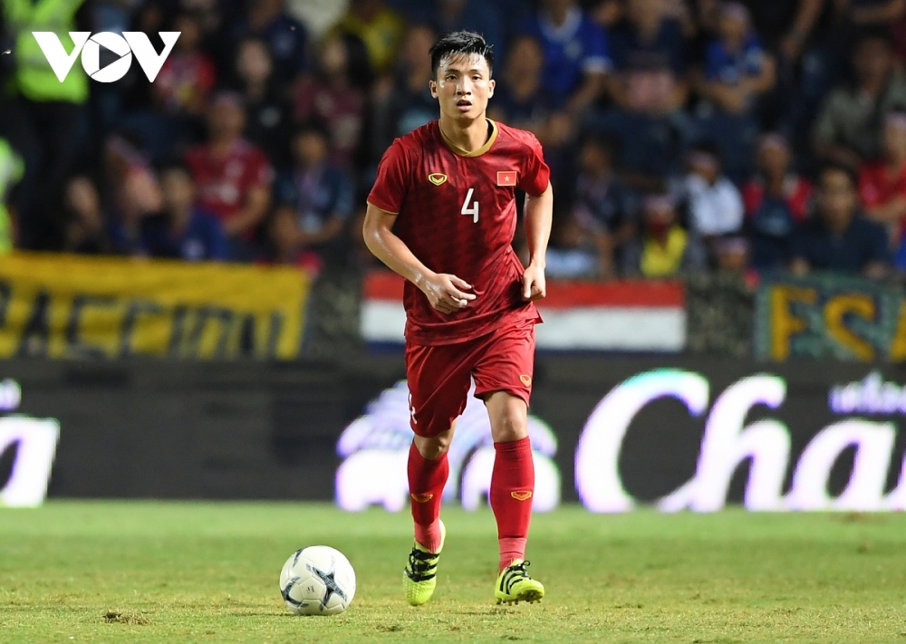 Trung vệ Bùi Tiến Dũng: Đúng vị trí sở trường, ngoài ra “Tư Dũng” còn đảm nhận vai trò hậu vệ trái ở Viettel.