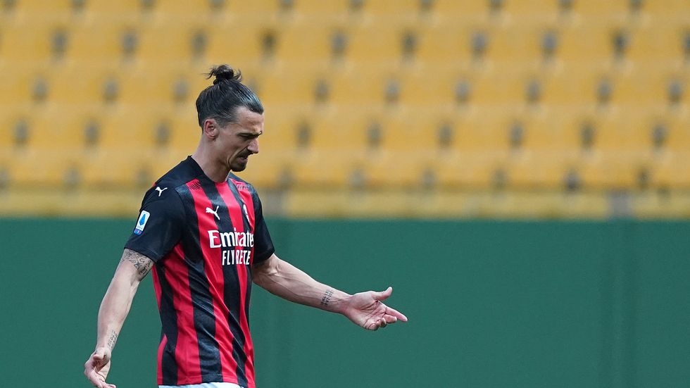 Zlatan Ibrahimovic: Vừa trở lại ĐT Thụy Điển hồi đầu năm, nhưng Ibrahimovic lỗi hẹn với EURO 2020 vì chấn thương đầu gối. (Nguồn: AP) Zlatan Ibrahimovic: Vừa trở lại ĐT Thụy Điển hồi đầu năm, nhưng Ibrahimovic lỗi hẹn với EURO 2020 vì chấn thương đầu gối. (Nguồn: AP)