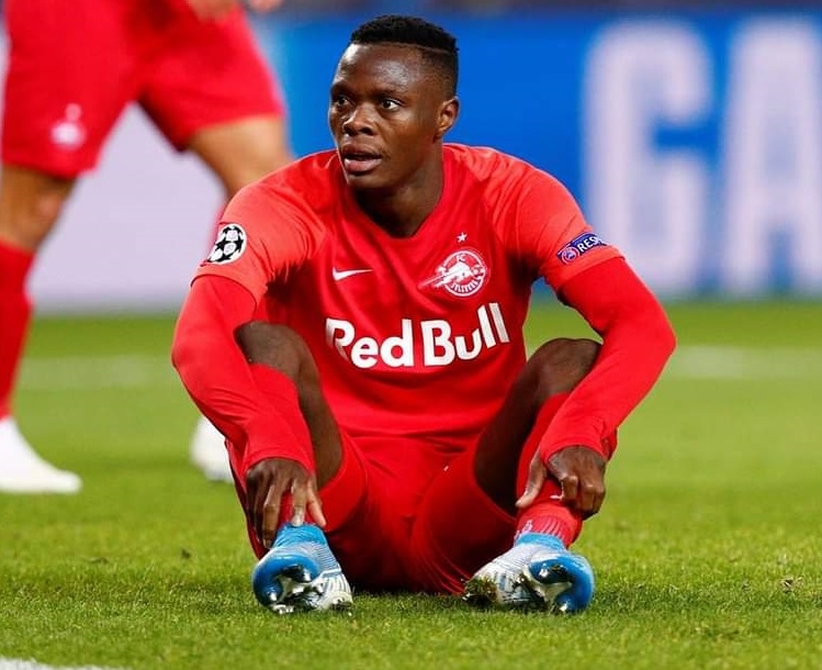 Tin chuyển nhượng cầu thủ: MU tăng cường hàng phòng ngự; Barca ký Memphis Depay theo dạng tự do; Milan tìm dự bị cho Ibrahimovic Tin chuyển nhượng cầu thủ: MU tăng cường hàng phòng ngự; Barca ký Memphis Depay theo dạng tự do; Milan tìm dự bị cho Ibrahimovic