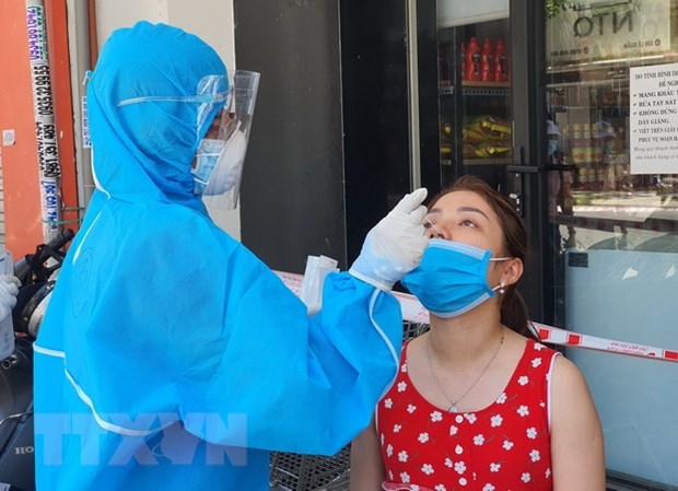 Covid-19 ở Đà Nẵng: Thêm 3 bệnh nhân và khởi tố giám đốc thẩm mỹ viện AMIDA vì hành vi làm lây lan dịch Covid-19 ở Đà Nẵng: Thêm 3 bệnh nhân và khởi tố giám đốc thẩm mỹ viện AMIDA vì hành vi làm lây lan dịch