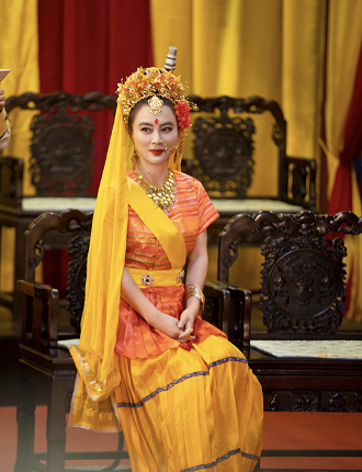 62 tuổi, diễn viên Lục Tiểu Linh Đồng vẫn múa gậy điêu luyện như Tôn Ngộ Không trong phim Tây Du Ký 62 tuổi, diễn viên Lục Tiểu Linh Đồng vẫn múa gậy điêu luyện như Tôn Ngộ Không trong phim Tây Du Ký