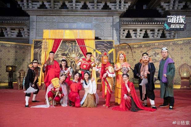 62 tuổi, diễn viên Lục Tiểu Linh Đồng vẫn múa gậy điêu luyện như Tôn Ngộ Không trong phim Tây Du Ký 62 tuổi, diễn viên Lục Tiểu Linh Đồng vẫn múa gậy điêu luyện như Tôn Ngộ Không trong phim Tây Du Ký