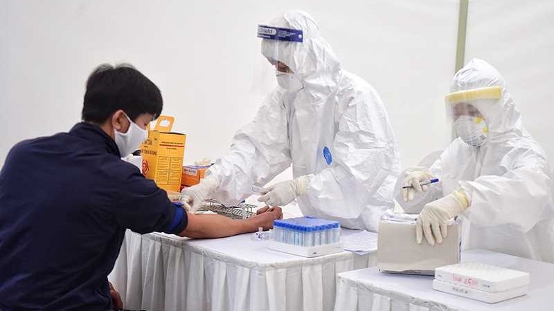 Tỉnh Quảng Ninh mở lại có kiểm soát các hoạt động tập trung đông người, tôn giáo, lễ hội, bãi tắm công cộng