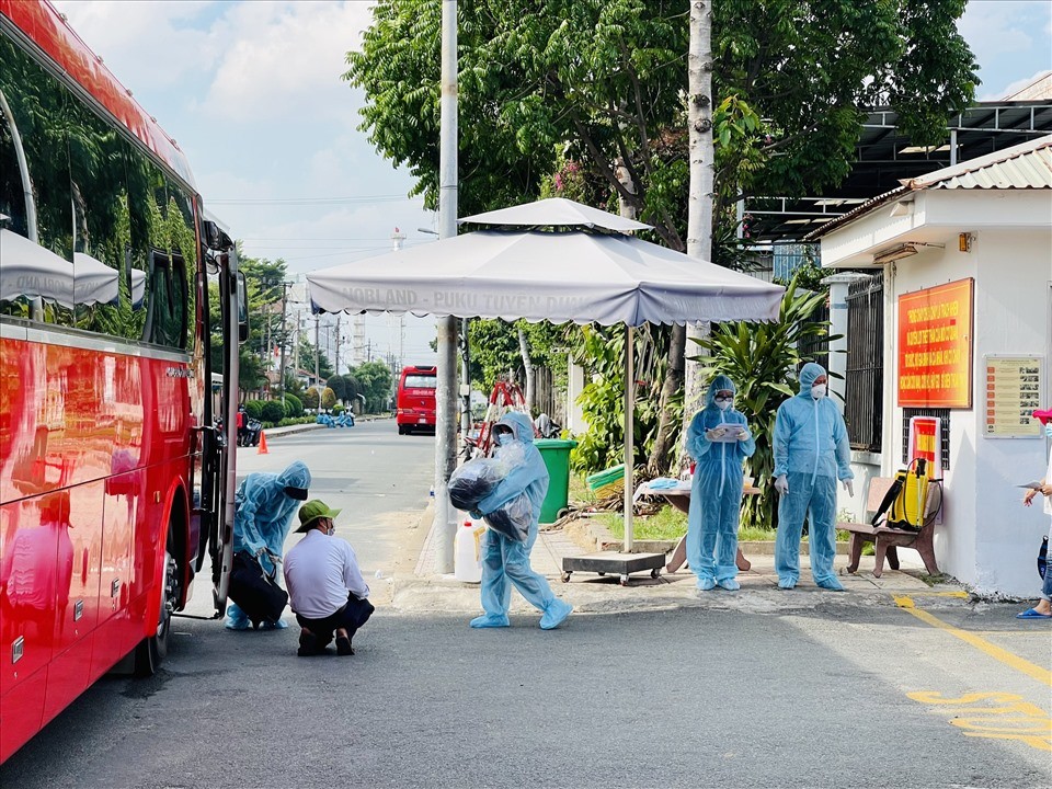 Covid-19: Bình Dương ghi nhận 81 ca mắc mới trong khu phong tỏa, đề nghị được chi viện khẩn