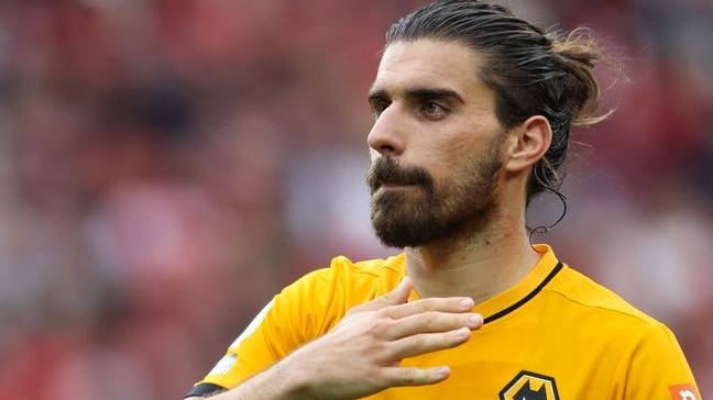 Chuyển nhượng cầu thủ Man Utd: Cần một trung vệ trung tâm; mời Mason Mount; De Jong từ chối HLV Erik ten Hag