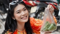 Hoa hậu Indonesia thích thú khám phá ẩm thực Hà Nội