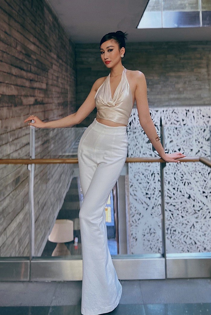 Thời trang của Đoàn Hồng Trang tại Miss Global 2022