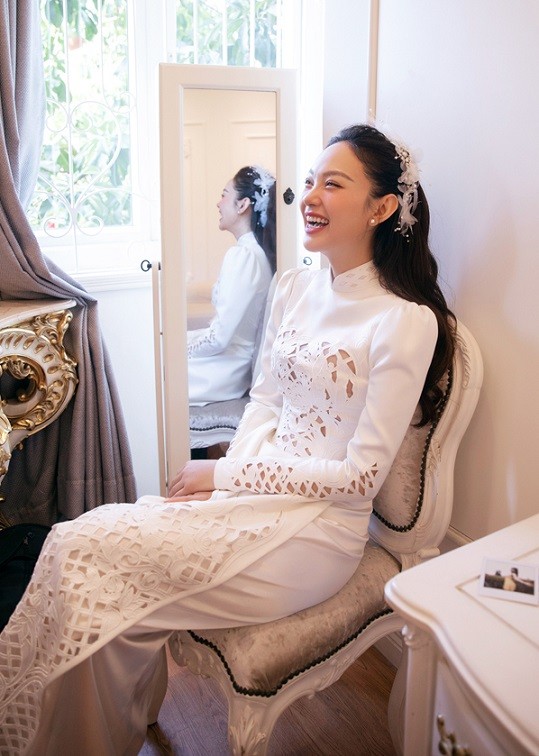 Minh Hằng Minh Hằng