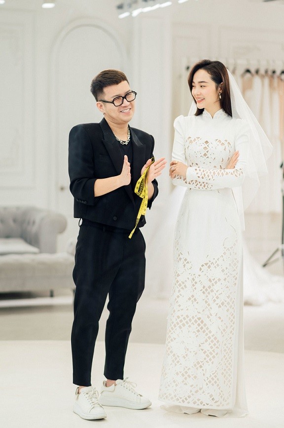 Minh Hằng Minh Hằng