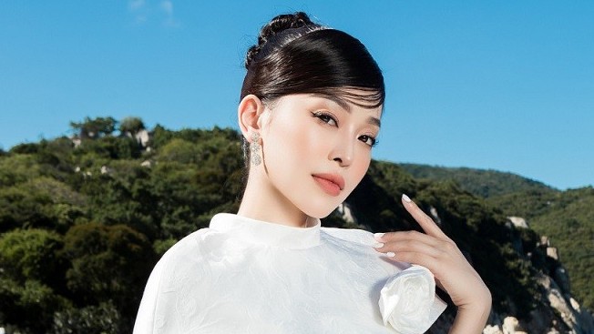 Dàn sao Việt 3 miền chọn sắc trắng dự show thời trang Đỗ Mạnh Cường