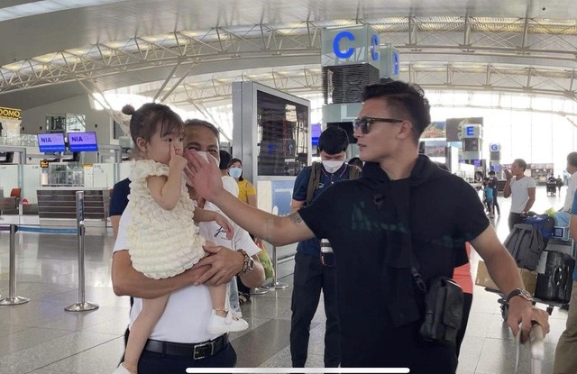 Quang Hải: Báo Pháp chào mừng, fanpage CLB Pau FC gia tăng CĐV từ Việt Nam