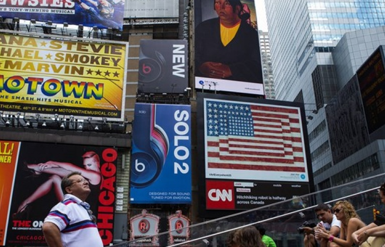 Các nhà xuất bản trực tuyến giảm bớt quảng cáo để tăng doanh thu