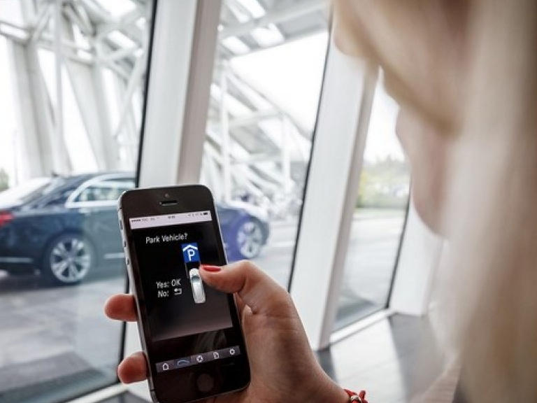 Bosch thử nghiệm công nghệ đỗ xe tự động