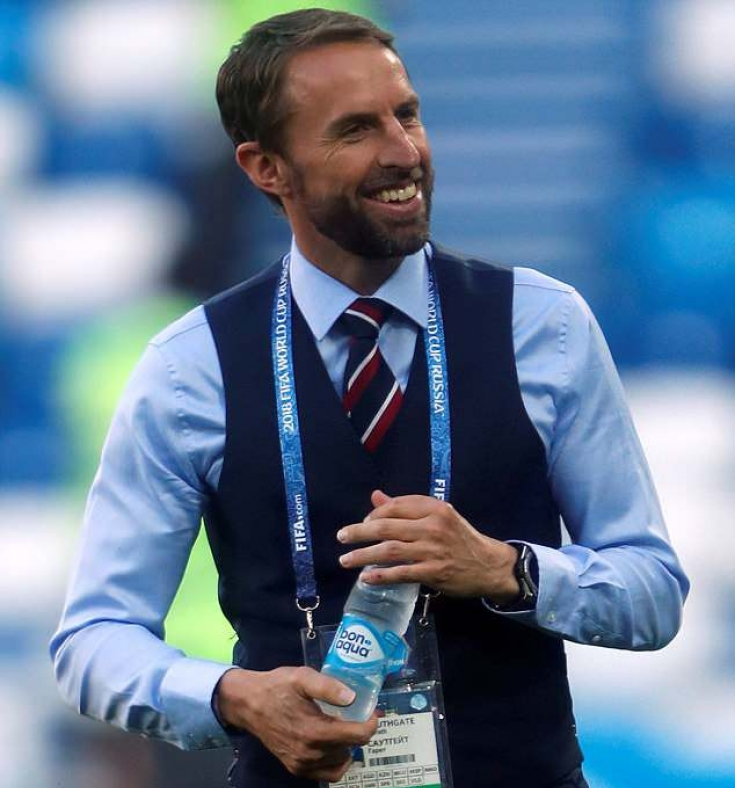 Anh: Áo gi-lê nam bỗng "đắt như tôm tươi" nhờ World Cup