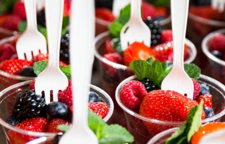 Thành phố Seattle của Mỹ cấm nhà hàng sử dụng đồ dùng một lần bằng nhựa