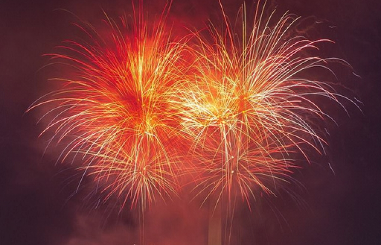 Pháo hoa rợp trời mừng Quốc khánh Mỹ