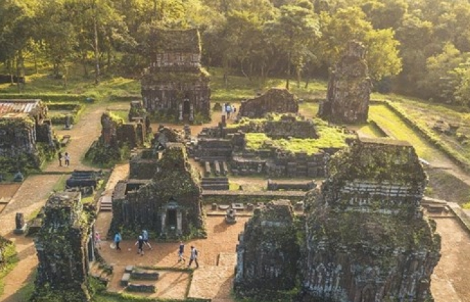 Tôn tạo nhiều tháp cổ trong quần thể Di sản Văn hóa thế giới Mỹ Sơn