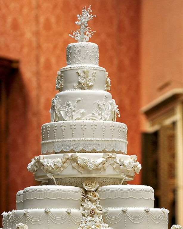 Bí mật bánh cưới Hoàng gia nhiều năm trôi qua vẫn... ngon lành