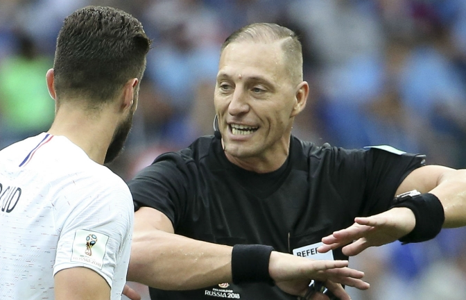 Trọng tài Argentina Nestor Pitana sẽ bắt chính trận chung kết Pháp - Croatia