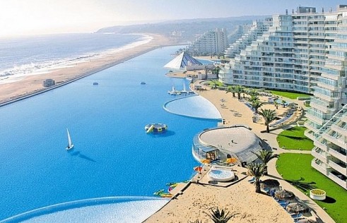 Bể bơi lớn nhất thế giới, rộng gấp 6.000 lần bể bơi tiêu chuẩn