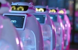 Trung Quốc mở nhà hàng vận hành hoàn toàn bằng robot để phòng Covid-19