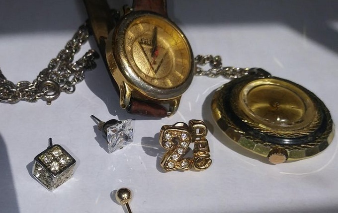 gia tai duoc tho san kho bau tim thay trong thung rac