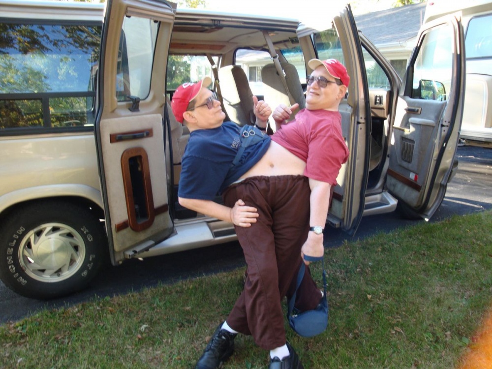 Ronnie và Donnie giữ kỷ lục thế giới về cặp song sinh dính liền sống thọ nhất. (Nguồn: Daily Star) 2746 0 twins3