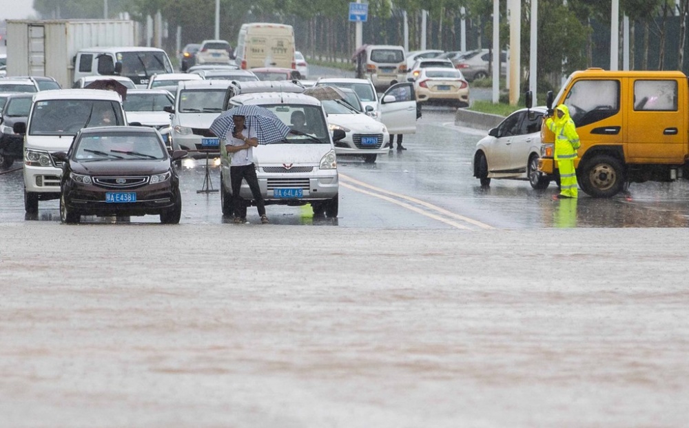 trung quoc vu han nang canh bao mua lu len cap 2