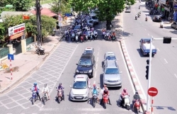 Dự báo thời tiết đêm nay và ngày mai (8-9/7): Miền Trung nắng nóng gay gắt, có nơi trên 40 độ C