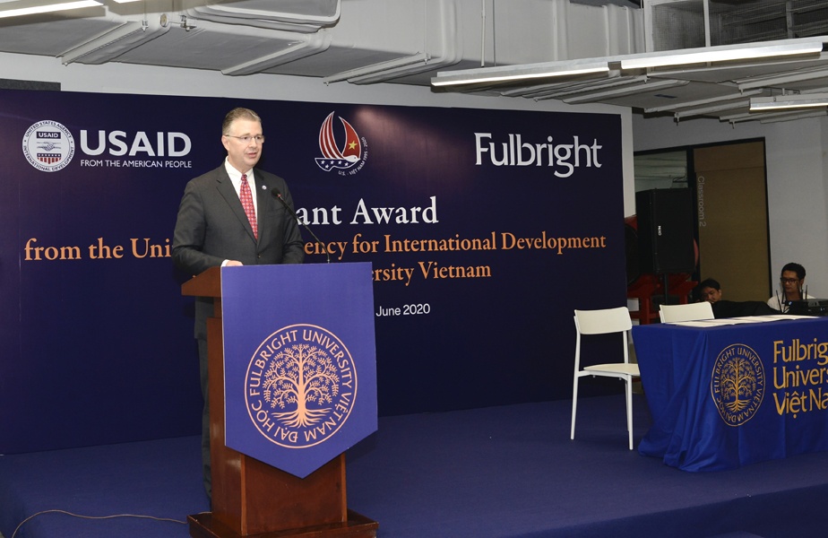co quan hoa ky usaid tai tro cho dai hoc fulbright viet nam 465 trieu usd