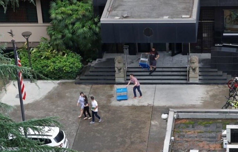 Nhân viên ngoại giao Mỹ sẵn sàng rời Thành Đô, Tổng Lãnh sự quán Trung Quốc tại Houston chính thức đóng cửa